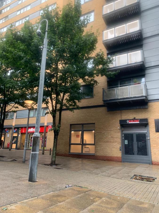 Апартаменты North Acton Flat Лондон Экстерьер фото