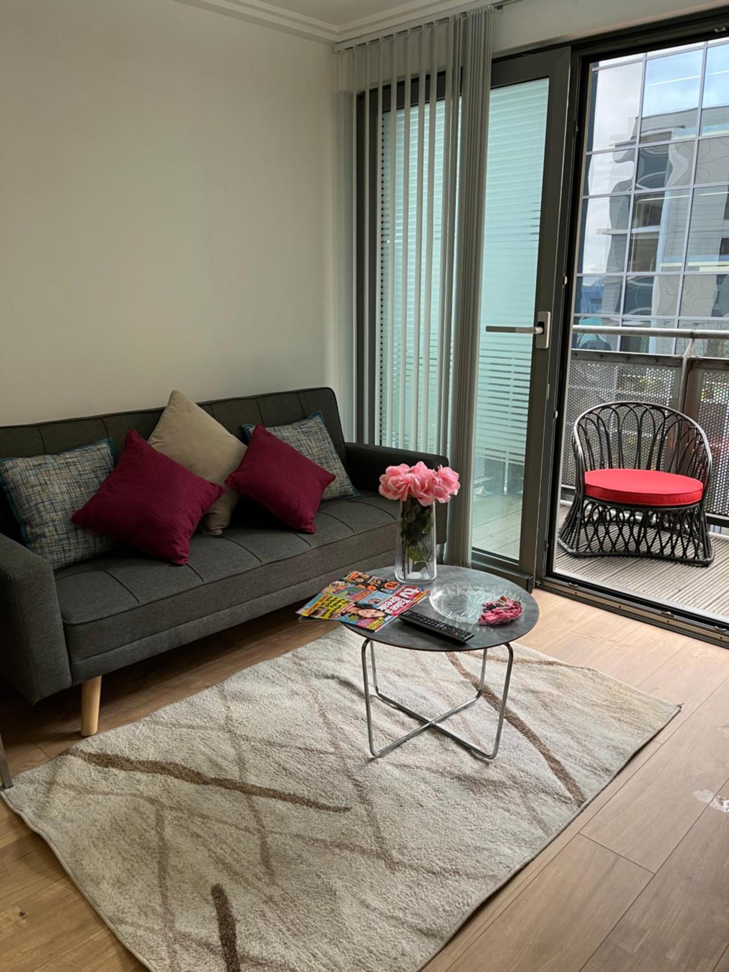 Апартаменты North Acton Flat Лондон Экстерьер фото